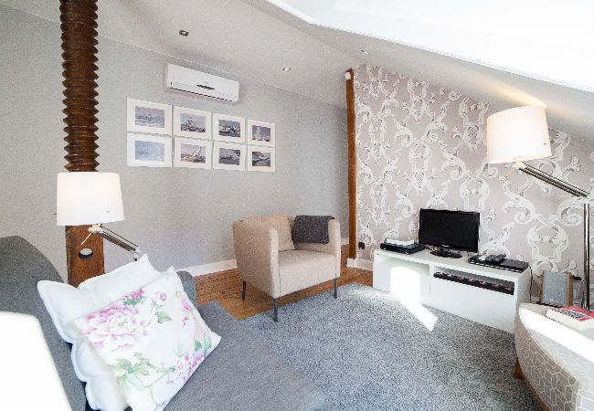 Apartment in Lisbon - FLH Chiado Terrace Flat Apartment in Lisbon - FLH Chiado Terrace Flat