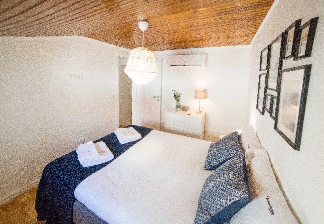 Apartment in Lisbon - FLH Bairro Alto Charming Apartment Apartment in Lisbon - FLH Bairro Alto Charming Apartment