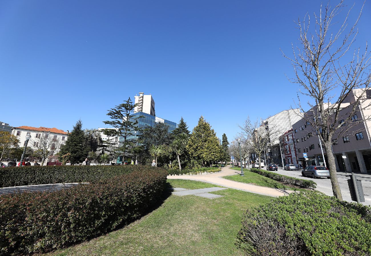 Apartment in Porto - FLH Porto Spacious Apartment with Balcony Apartment in Porto - FLH Porto Spacious Apartment with Balcony