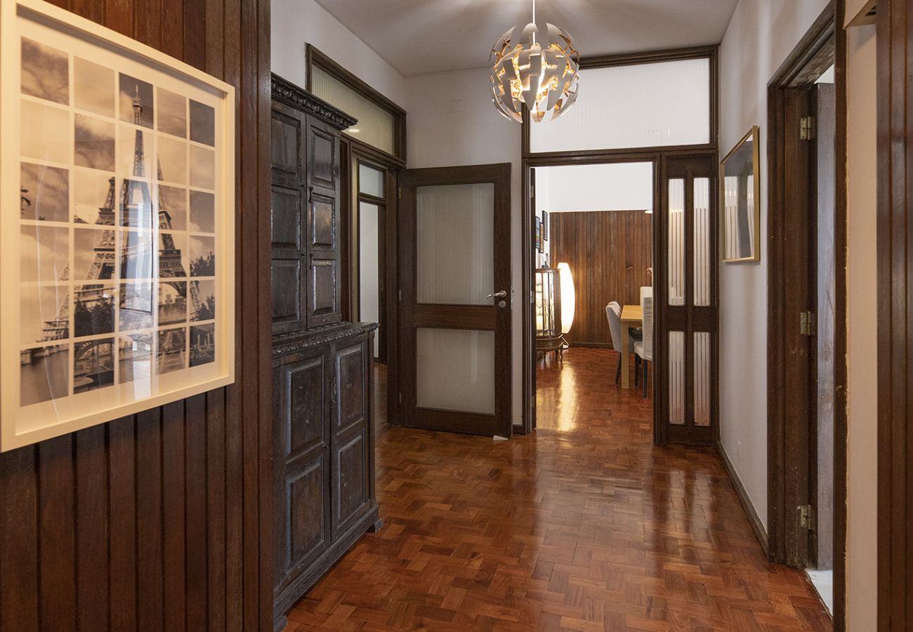 Apartment in Porto - FLH Porto Spacious Apartment with Balcony Apartment in Porto - FLH Porto Spacious Apartment with Balcony