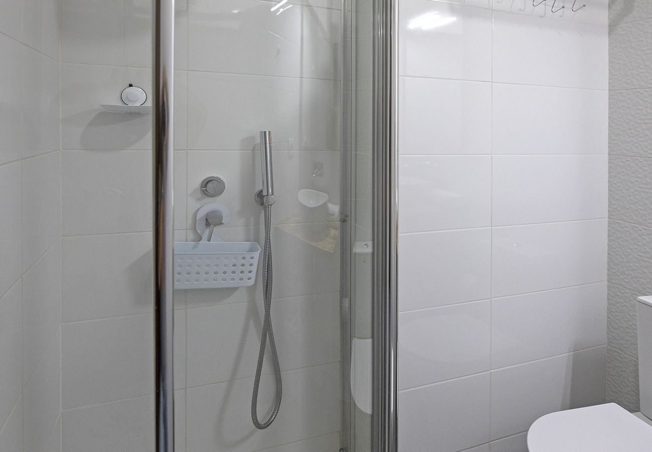 Apartment in Porto - FLH Porto Spacious Apartment with Balcony Apartment in Porto - FLH Porto Spacious Apartment with Balcony