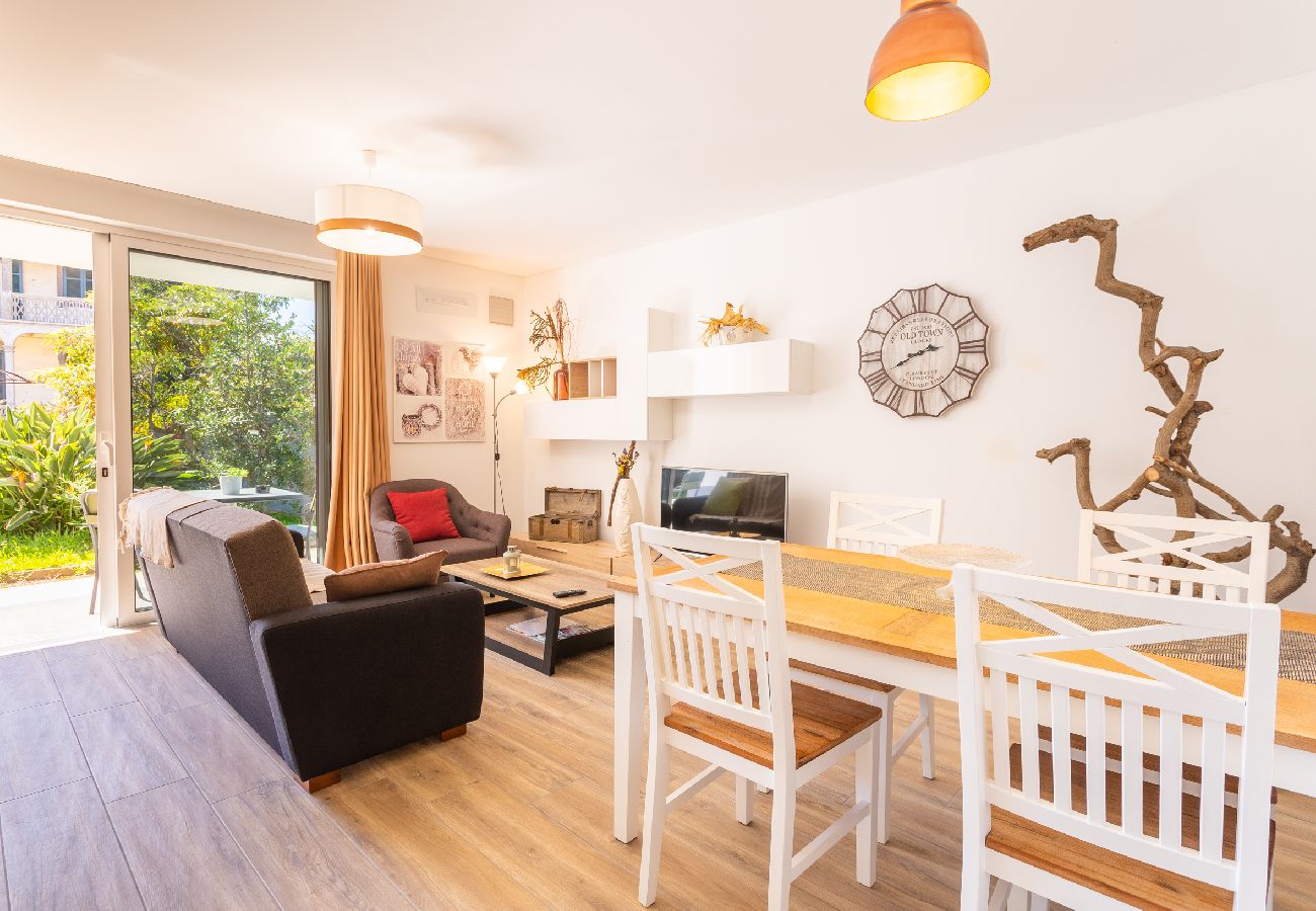 Apartment in Funchal - FLH Quintinha Rocha – Jimmy’s Garden Apartment Apartment in Funchal - FLH Quintinha Rocha – Jimmy’s Garden Apartment