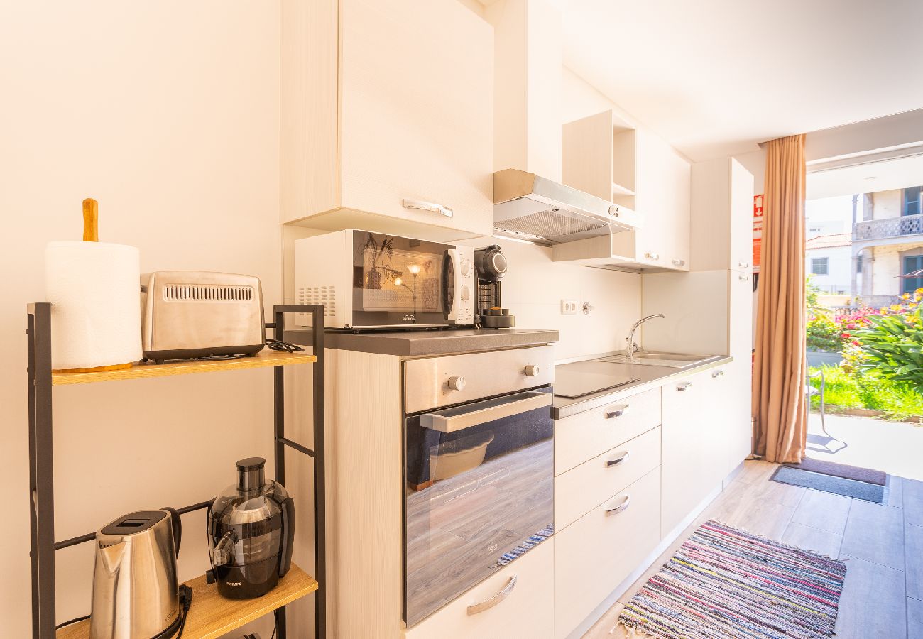 Apartment in Funchal - FLH Quintinha Rocha – Jimmy’s Garden Apartment Apartment in Funchal - FLH Quintinha Rocha – Jimmy’s Garden Apartment