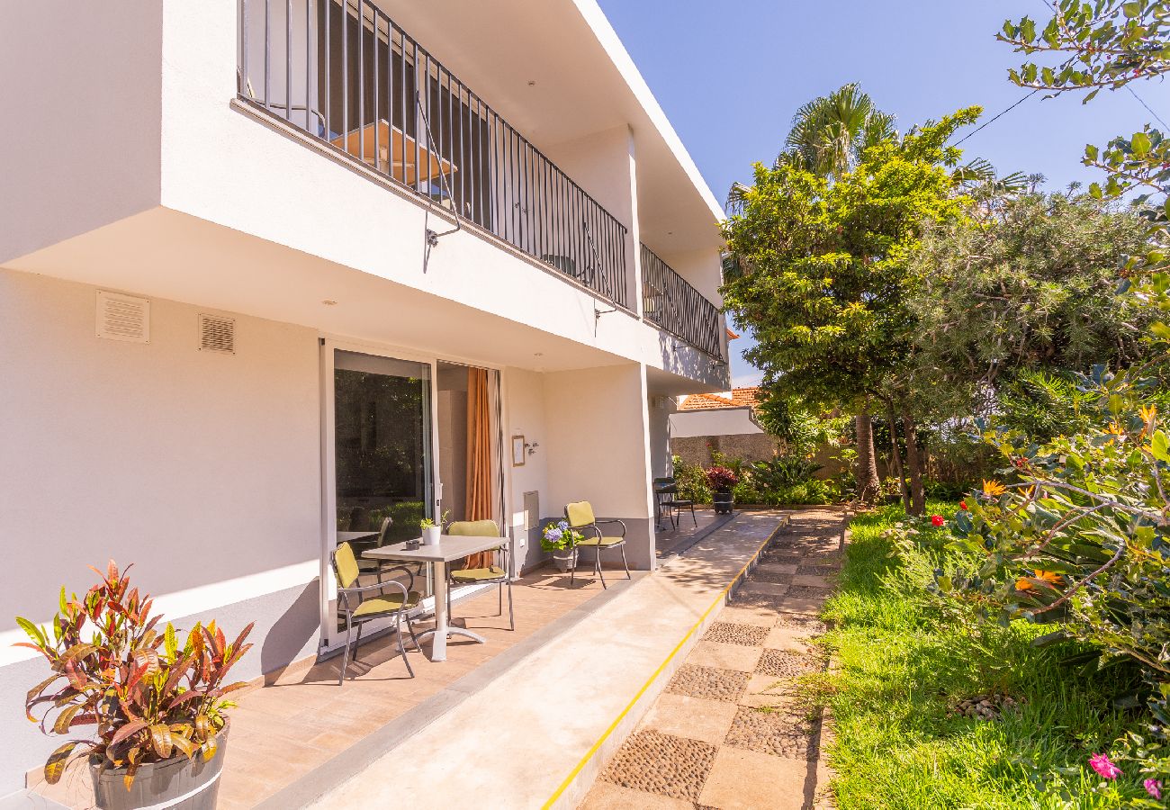 Apartment in Funchal - FLH Quintinha Rocha – Jimmy’s Garden Apartment Apartment in Funchal - FLH Quintinha Rocha – Jimmy’s Garden Apartment