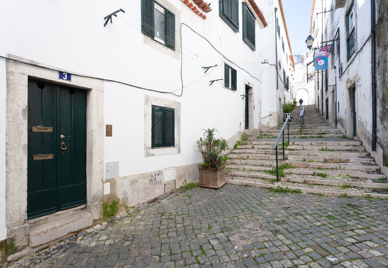 Apartment in Lisbon - FLH Alfama Charming Duplex Apartment in Lisbon - FLH Alfama Charming Duplex