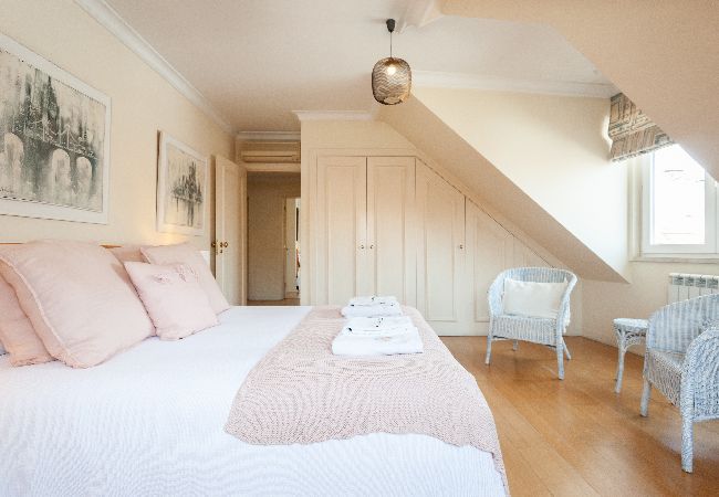 Apartment in Lisbon - FLH Chic Chiado Exotic Spacious Residence Apartment in Lisbon - FLH Chic Chiado Exotic Spacious Residence