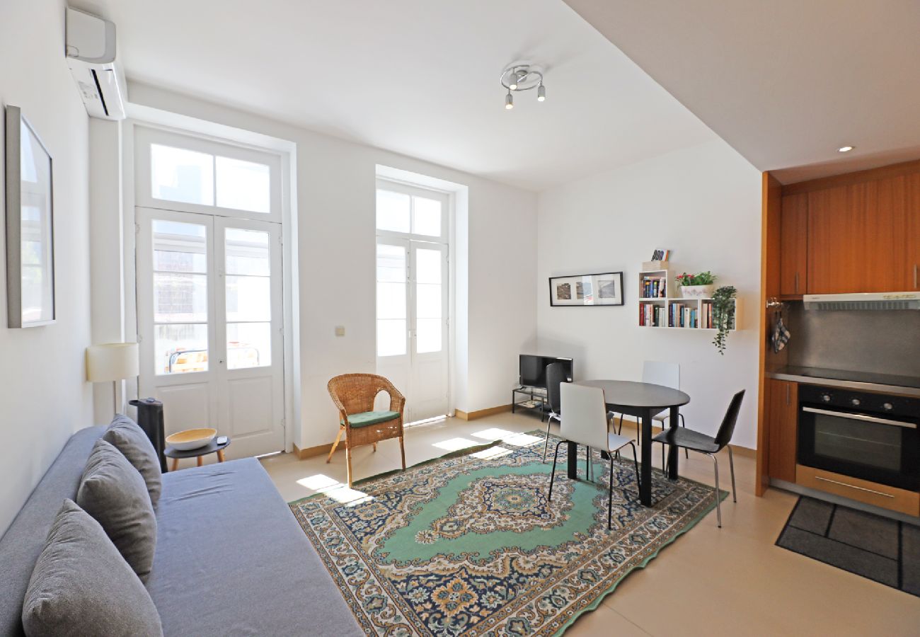 Apartment in Porto - FLH Porto City Apartment with Balcony Apartment in Porto - FLH Porto City Apartment with Balcony