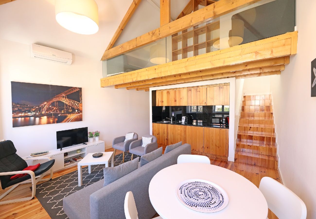 Apartment in Porto - FLH Porto City Mezzanine Apartment