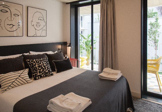 Apartment in Lisbon - FLH Intendente Elegant Mezzanine with Balcony Apartment in Lisbon - FLH Intendente Elegant Mezzanine with Balcony