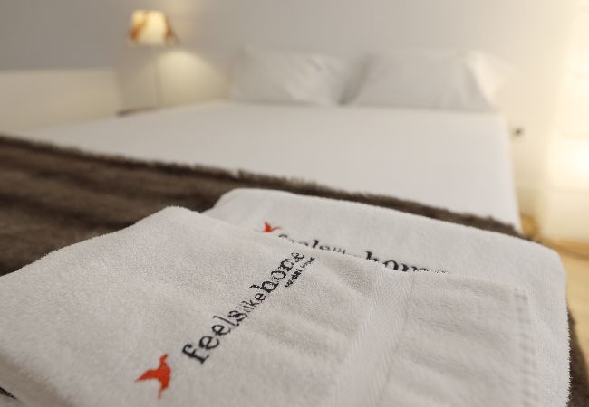 Apartment in Porto - FLH Aliados Loft Apartment in Porto - FLH Aliados Loft