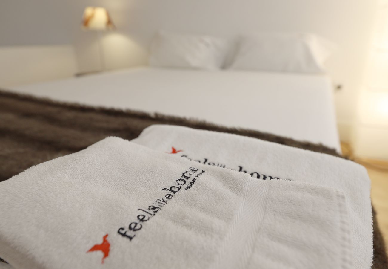 Apartment in Porto - FLH Aliados Loft Apartment in Porto - FLH Aliados Loft