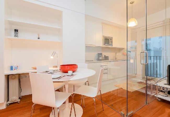 Studio in Lisbon - FLH S. Bento Foldable Color Studio Studio in Lisbon - FLH S. Bento Foldable Color Studio