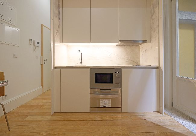 Studio in Porto - FLH Porto Traditional Studio with Terrace Studio in Porto - FLH Porto Traditional Studio with Terrace