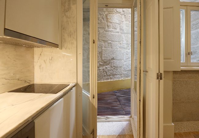 Studio in Porto - FLH Porto Traditional Studio with Terrace Studio in Porto - FLH Porto Traditional Studio with Terrace