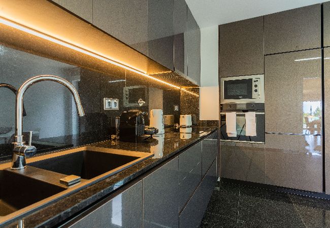 Apartment in Funchal - FLH Funchal Balcony Flat with Pool Apartment in Funchal - FLH Funchal Balcony Flat with Pool