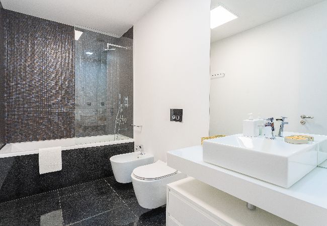 Apartment in Funchal - FLH Funchal Balcony Flat with Pool Apartment in Funchal - FLH Funchal Balcony Flat with Pool