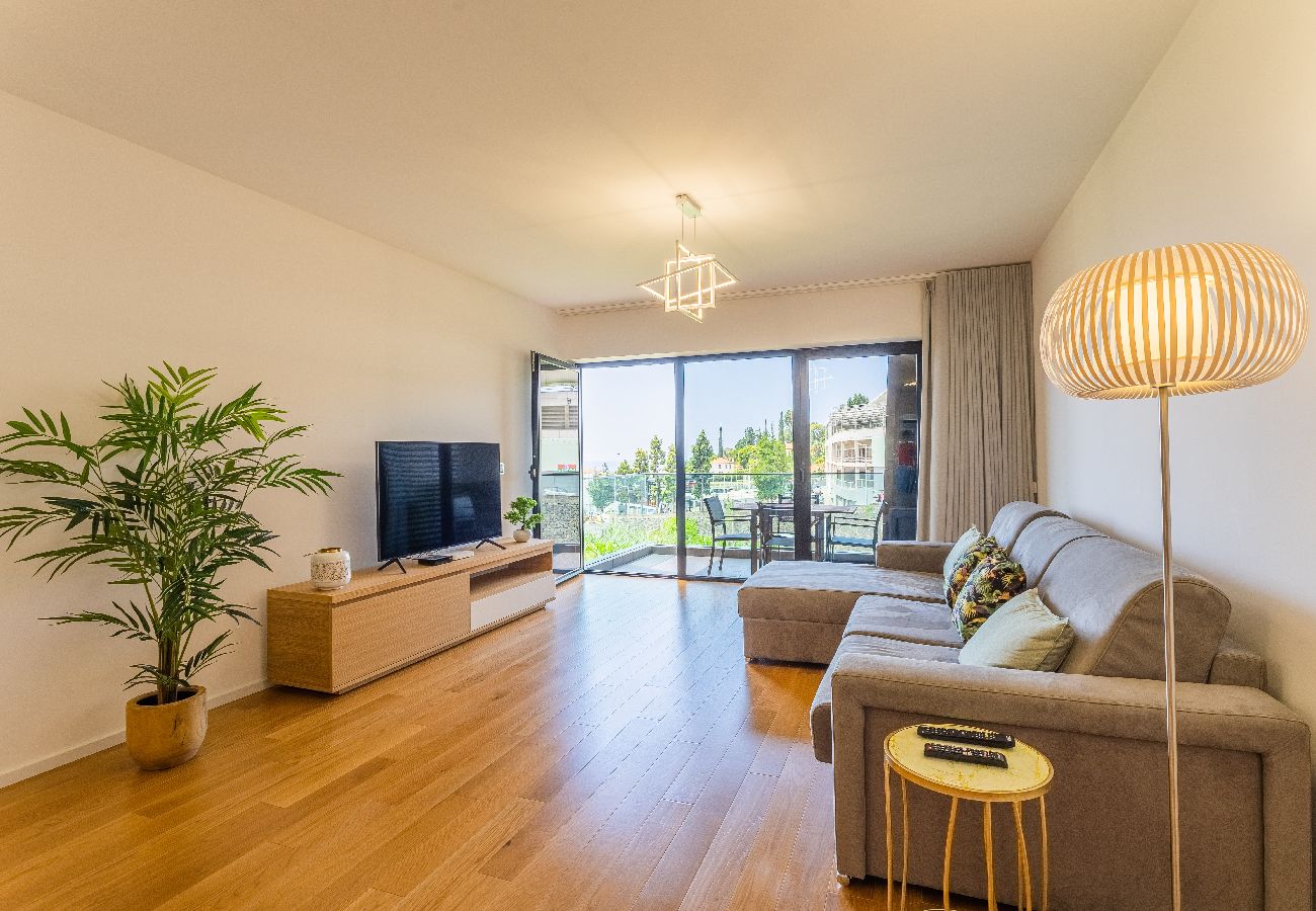 Apartment in Funchal - FLH Funchal Balcony Flat with Pool Apartment in Funchal - FLH Funchal Balcony Flat with Pool