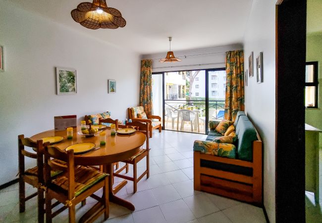  in Vilamoura - FLH Vilamoura Summer Apartment with Pool