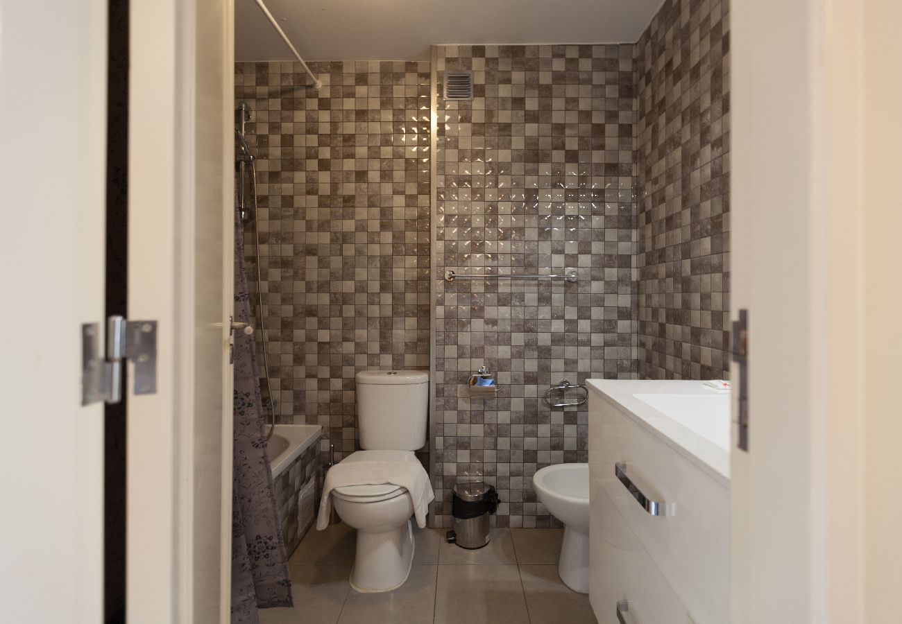 Apartment in Lisbon - FLH Lapa Apartment Terrace with View Apartment in Lisbon - FLH Lapa Apartment Terrace with View