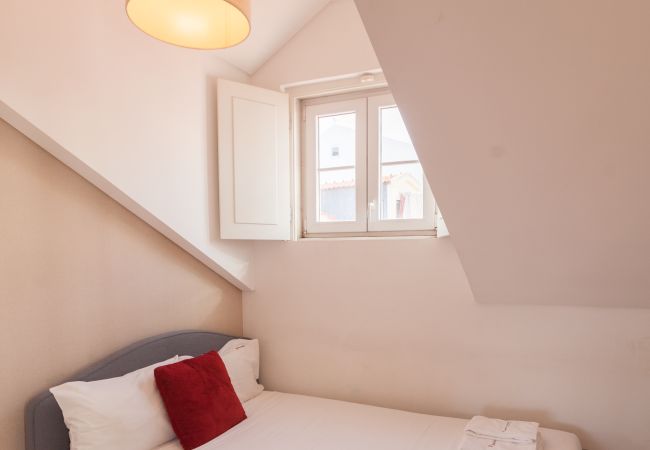 Apartment in Lisbon - FLH Portas do Sol Duplex with Terrace Apartment in Lisbon - FLH Portas do Sol Duplex with Terrace