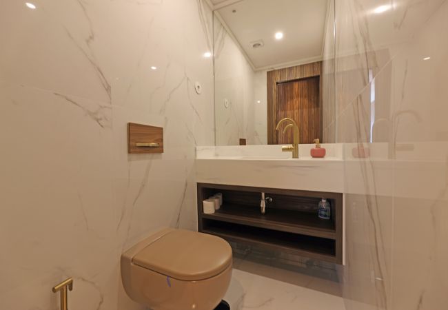 Apartment in Porto - FLH Porto Clérigos Luxury Apartment I Apartment in Porto - FLH Porto Clérigos Luxury Apartment I