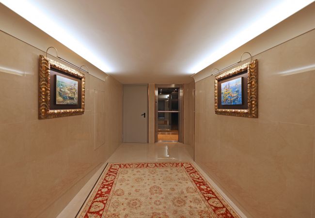 Apartment in Porto - FLH Porto Clérigos Luxury Apartment I Apartment in Porto - FLH Porto Clérigos Luxury Apartment I