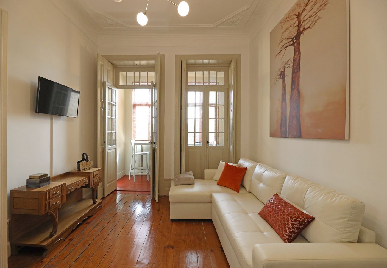 Apartment in Porto - FLH Porto Classic Apartment with Parking