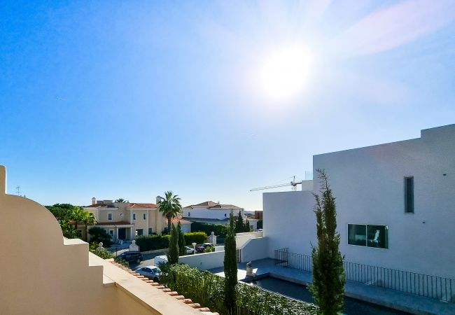 House in Vale do Lobo - FLH Quinta das Salinas Triplex with Balcony House in Vale do Lobo - FLH Quinta das Salinas Triplex with Balcony