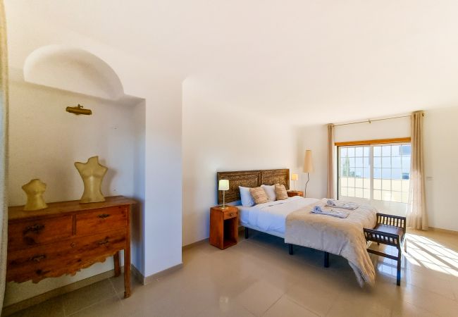 House in Vale do Lobo - FLH Quinta das Salinas Triplex with Balcony House in Vale do Lobo - FLH Quinta das Salinas Triplex with Balcony