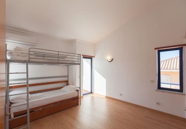 House in Charneca de Caparica - FLH Caparica Town House with Pool House in Charneca de Caparica - FLH Caparica Town House with Pool