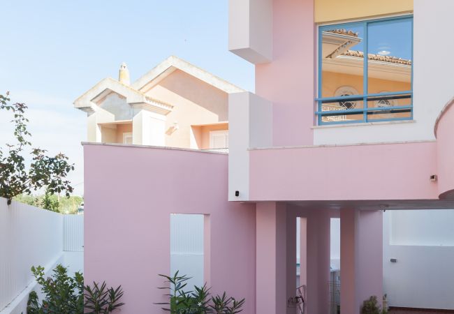 House in Charneca de Caparica - FLH Caparica Town House with Pool House in Charneca de Caparica - FLH Caparica Town House with Pool