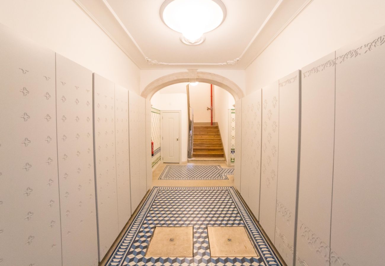 Apartment in Lisbon - FLH Bacalhoeiros Balcony Flat Apartment in Lisbon - FLH Bacalhoeiros Balcony Flat