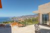 House in Funchal - FLH Funchal Bay View Escape with Pool
