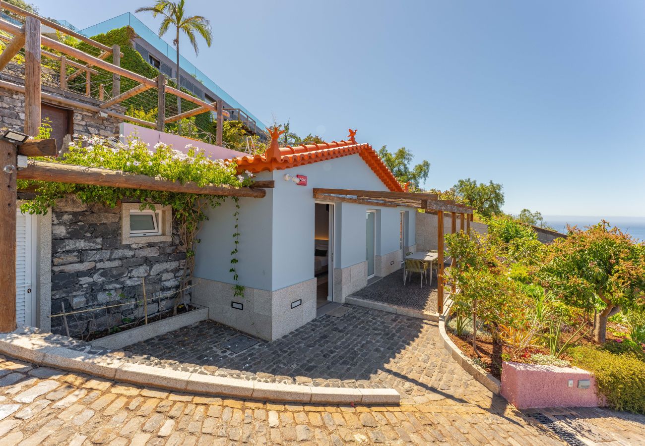 House in Funchal - FLH Funchal Studio Blue View Gardens
